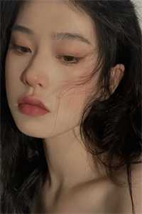 入宫后，我被清冷太子宠上天