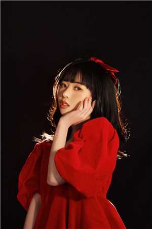 时安杨倩(将她的爱埋至深底)_《将她的爱埋至深底》免费在线