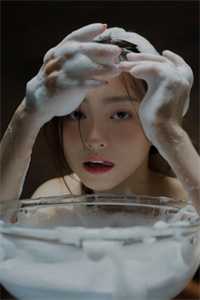 《老公算计女儿的肾,重生我要他偿命》林尊华舒_(林尊华舒)